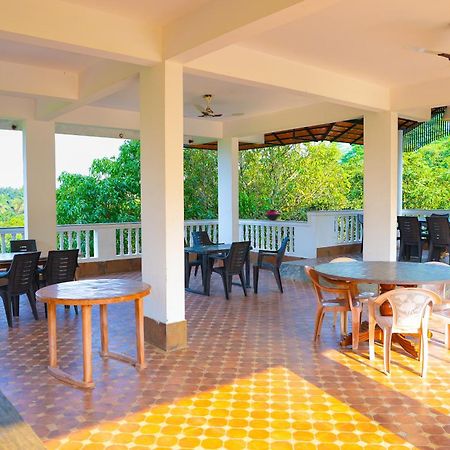 Hotel Bana The Wild Waters Muduvādi Exterior foto
