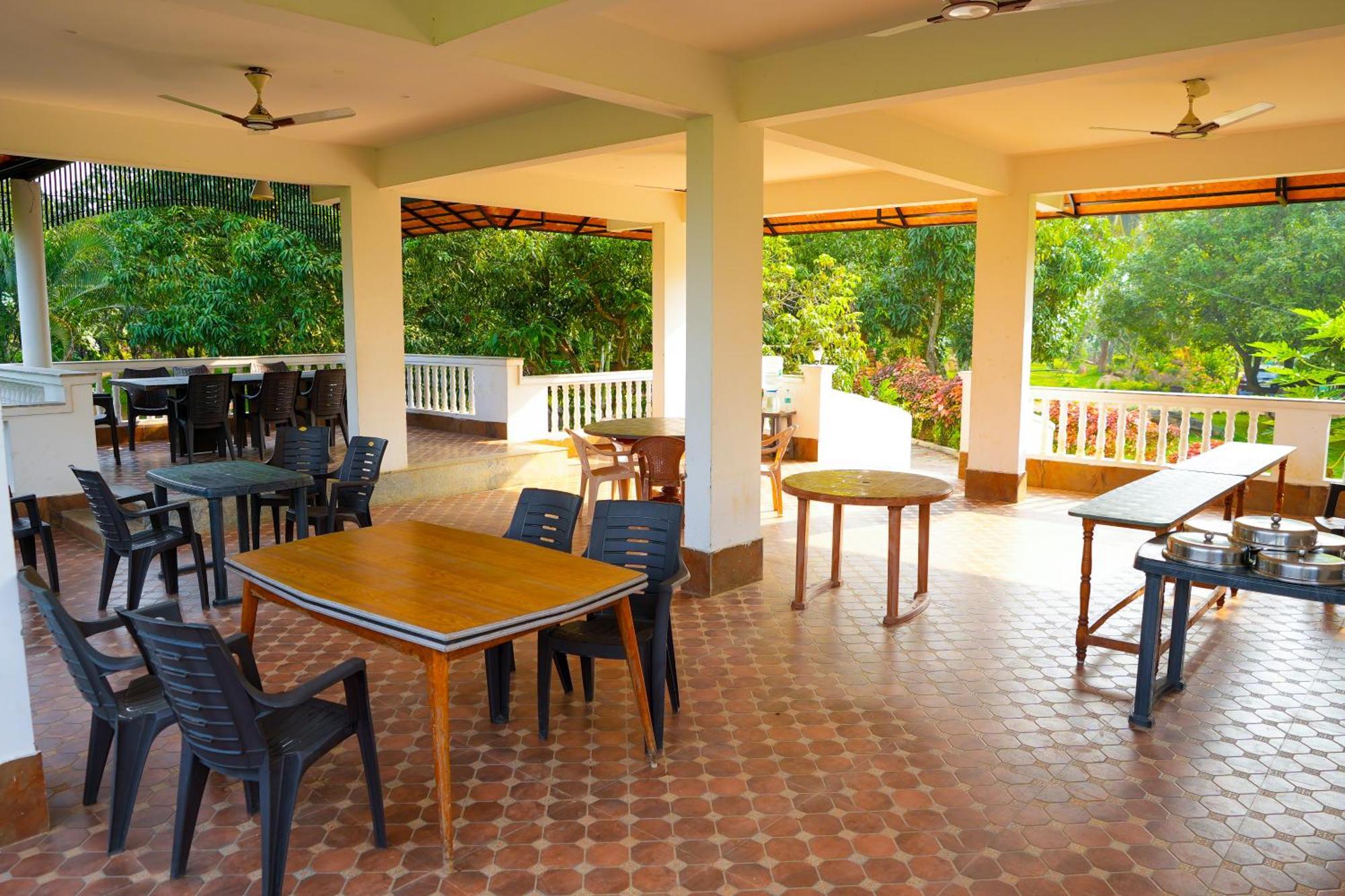 Hotel Bana The Wild Waters Muduvādi Exterior foto